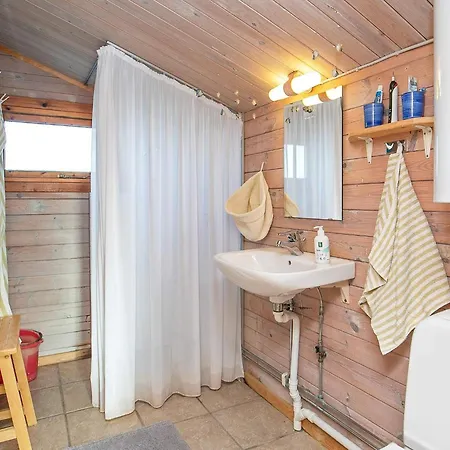 8 Person In Harboore Tatil Evi