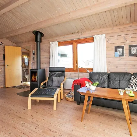 8 Person In Harboore Tatil Evi *