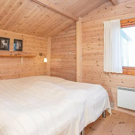 8 Person In Harbo Re Holiday home *